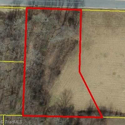 2nd image of 852 Southwood Dr