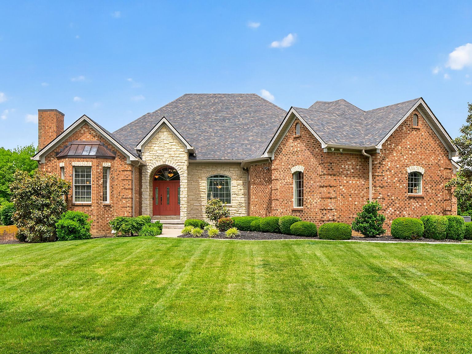 302 Golf Club Dr, Nicholasville, KY 40356 | MLS #26010544 | Zillow