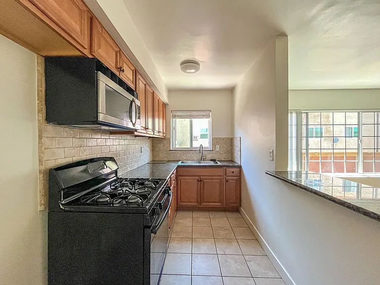 1034 Magnolia Ave — Photo 27