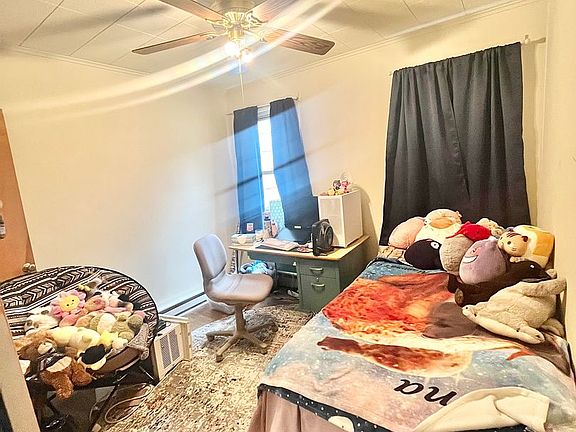 4th image of 360 W Lamb St #3