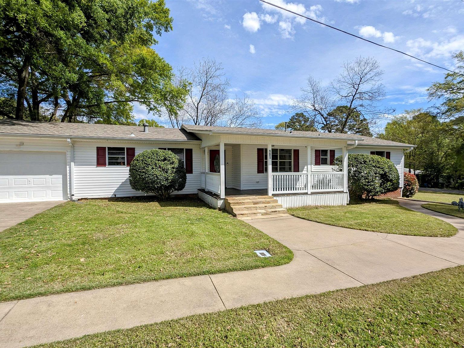 101 E Beck St, Big Sandy, TX 75755 | MLS #24004285 | Zillow