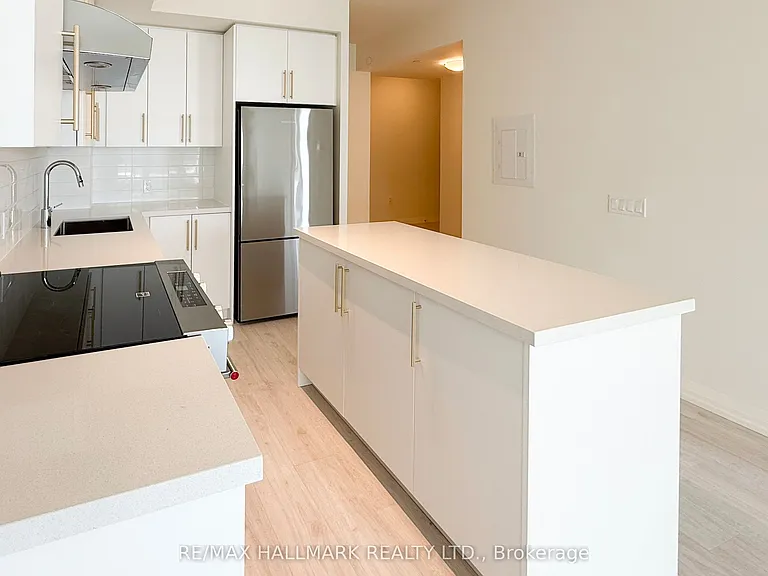 27 Korda Gate E #2502 — Photo 16