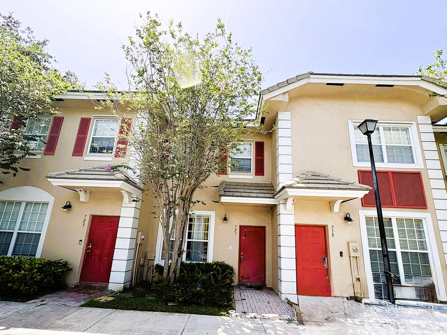 2 bed, 2.5 bath, 1280 sqft, $2,250 — Photo 1