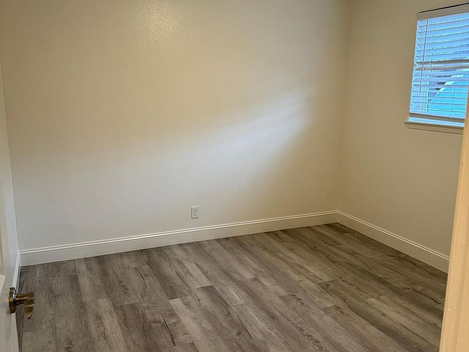 60 W 1st St Hill CA Zillow