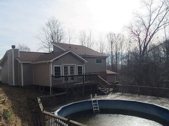 2nd image of 1225 Nassau Dr