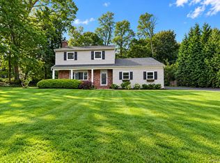 2 Salem Drive, Stony Brook, NY 11790