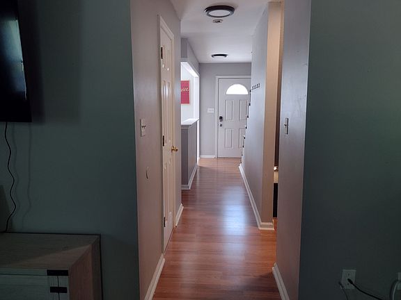 3rd image of 1310 Knob Creek Rd APT 2