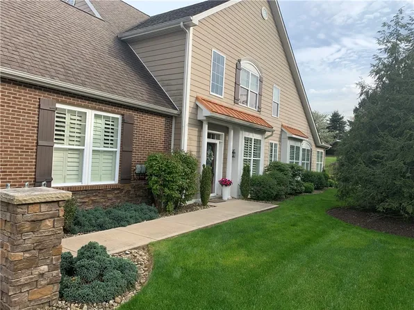 4006 Park View Ct, Harrison City, PA 15636