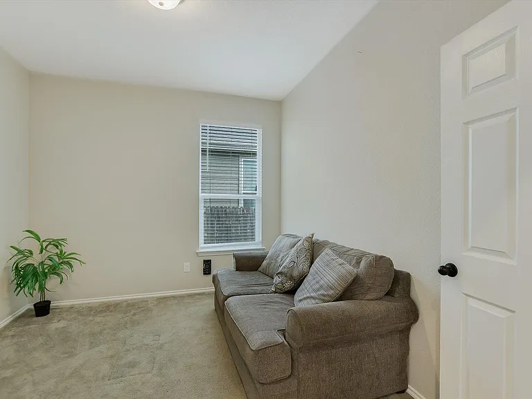 7932 Gato Ln — Photo 11