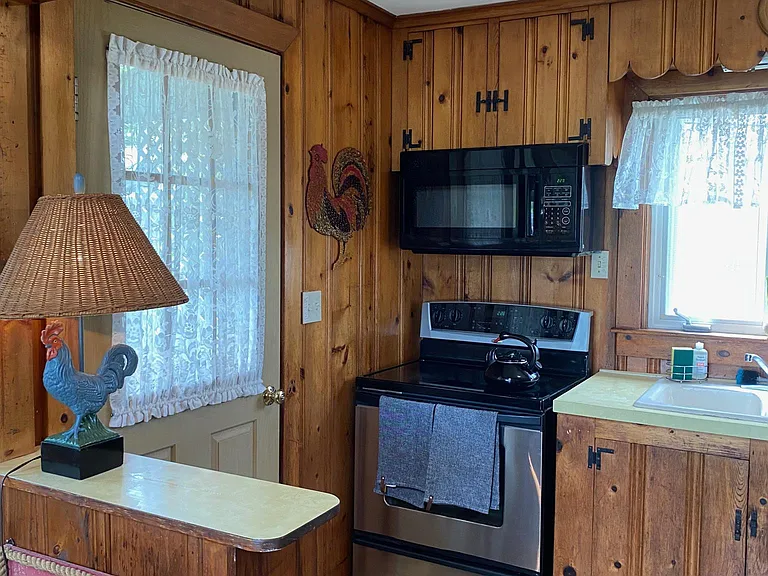 small kitchen but well equipped