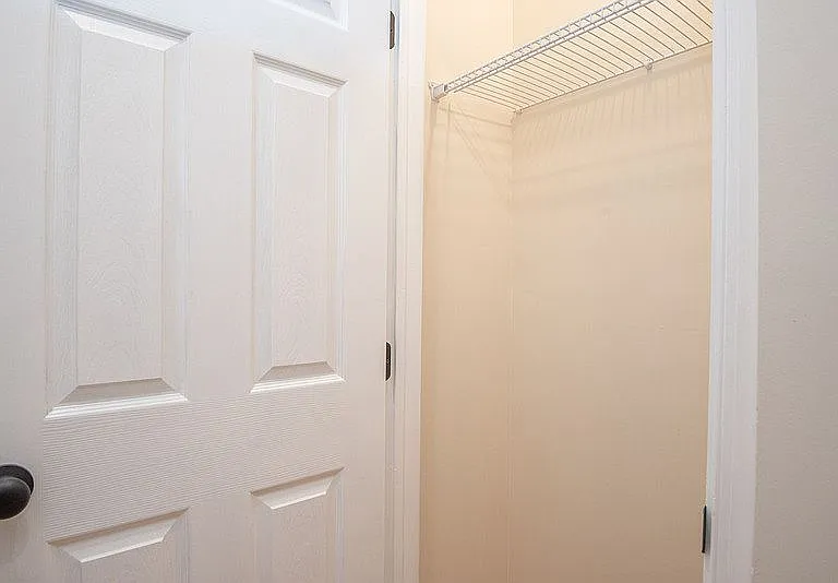 323 N Mulberry St #1 — Photo 16
