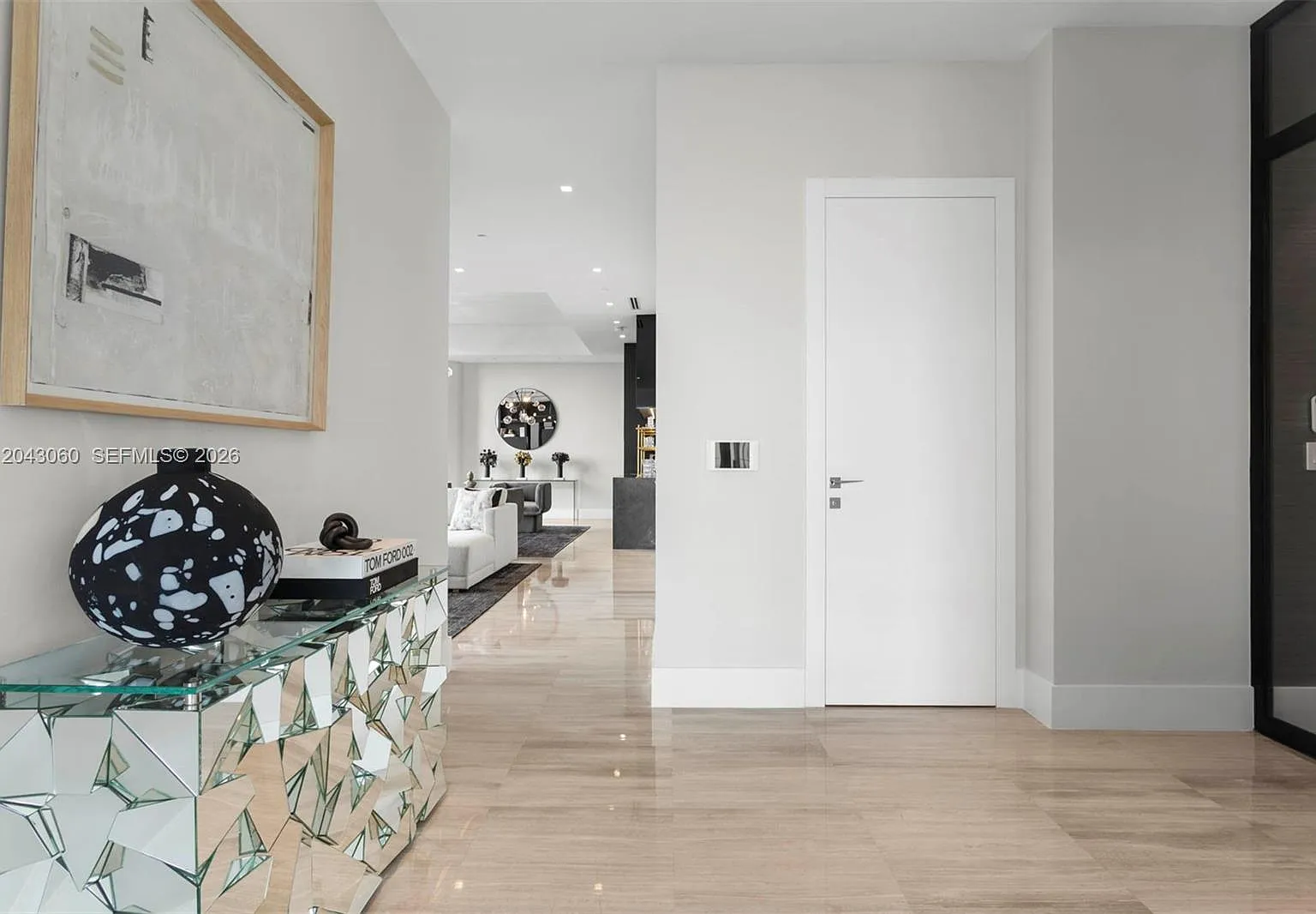 Two Park Grove Condo — Photo 3