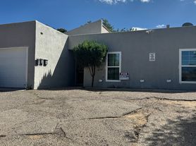 12204 Menaul Blvd NE