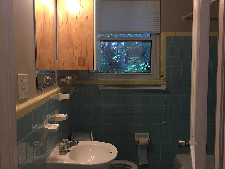 935 Delores Dr — Photo 10