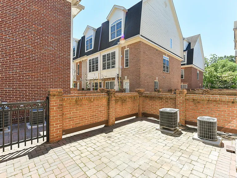 4638 Wilson Blvd — Photo 27