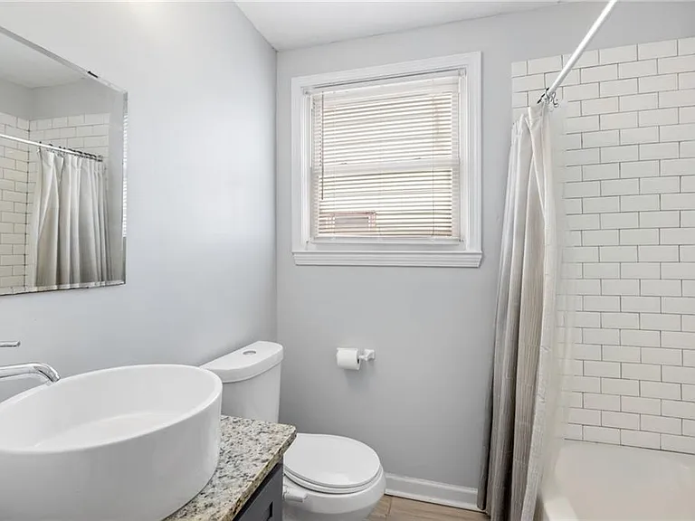 1649 Beecher St SW — Photo 13