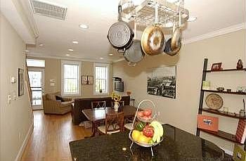 4th image of 645 Morton Pl NE