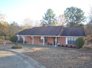 1811 Hillcrest St, Magnolia, AR 71753