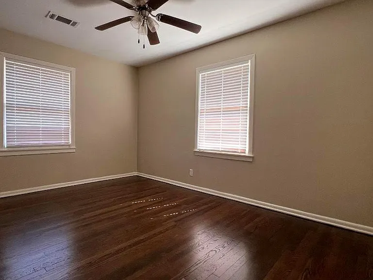 5834 Indigo St — Photo 5