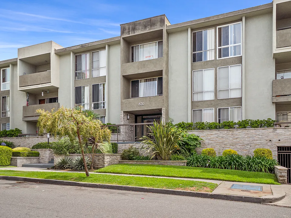 Leyden Apartments