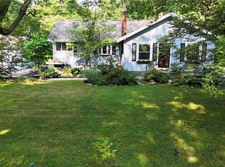 3960 Ellendale Rd, Moreland Hills, OH 44022