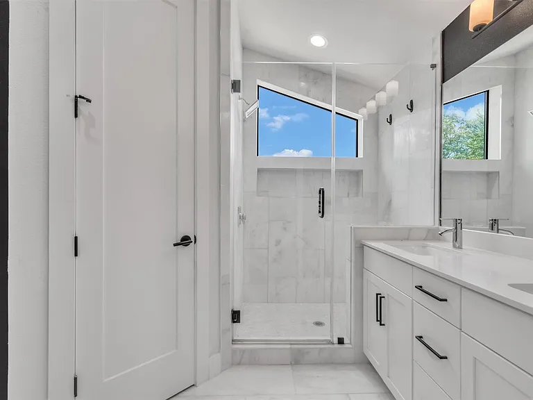 408 W Odell St #2 — Photo 18