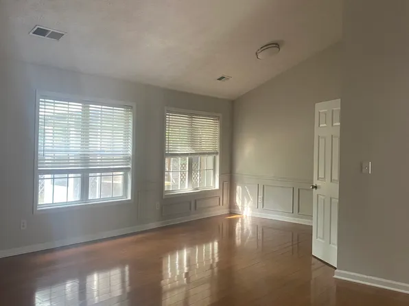 327 Lee Miller Dr, Suwanee, GA 30024
