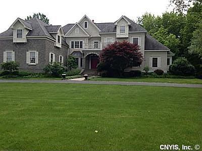 2nd image of 7576 Ashlind Cir