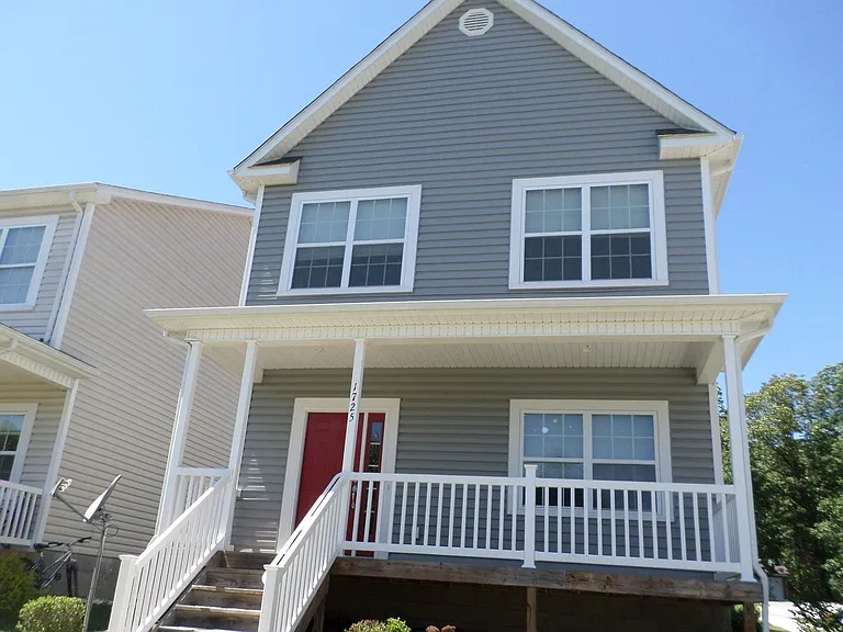 1725 Aden Ln — Photo 2