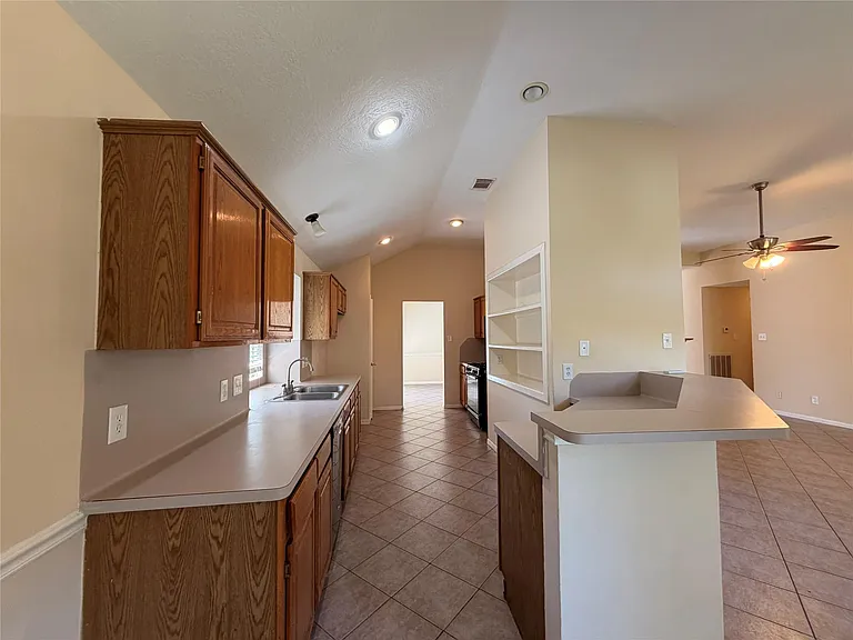 6518 Smoke Tree Ln — Photo 14