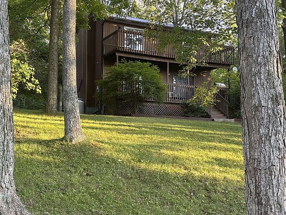 4th image of 24 Maple Ridge Dr