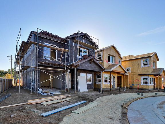 5th image of 25 Lake House Ct