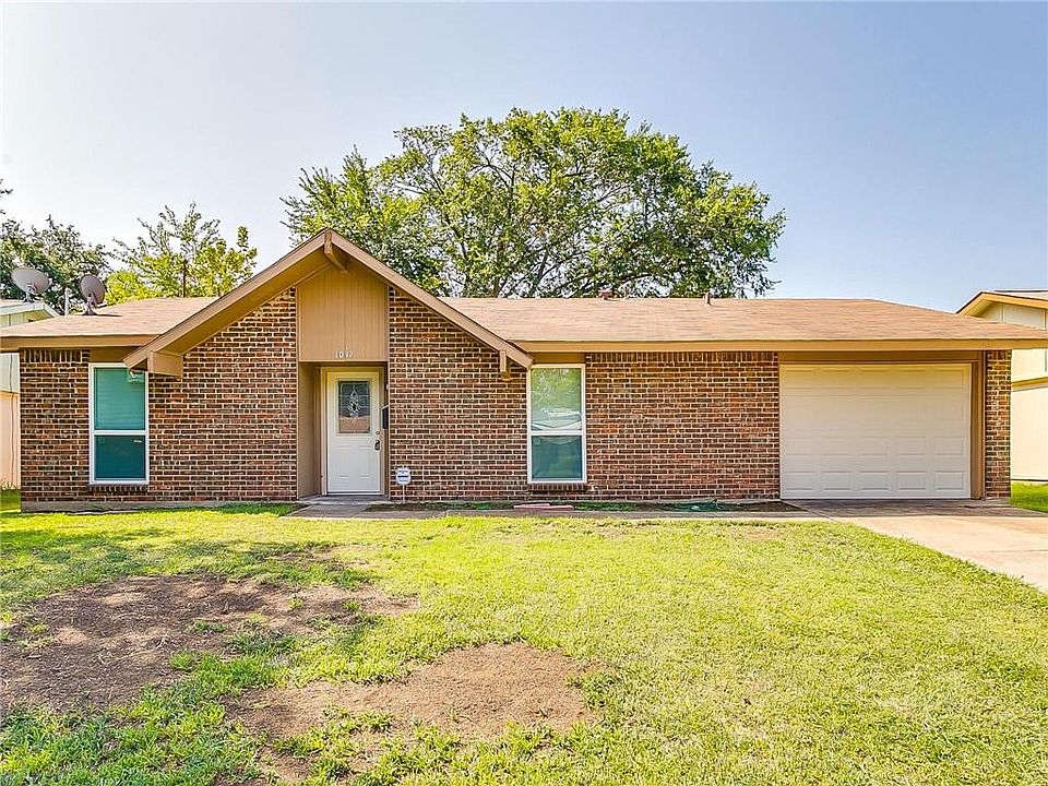 1st image of 1017 Las Palmas Dr
