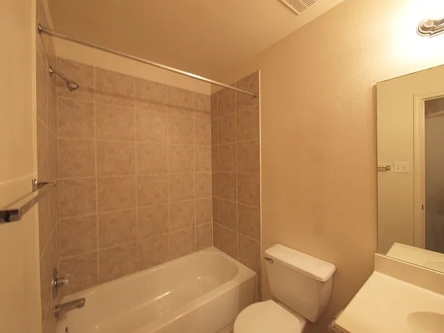 1509 Nicholas Cir — Photo 12