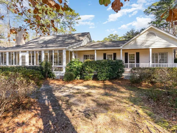 4705 Harness Ln., Murrells Inlet, SC 29576