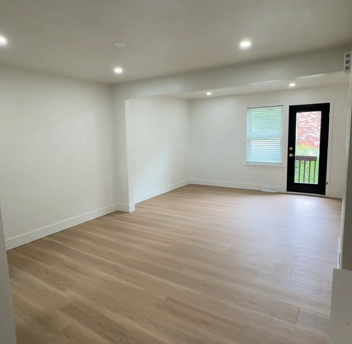 2 bed, 1.5 bath, 1075 sqft, $1,850 — Photo 4