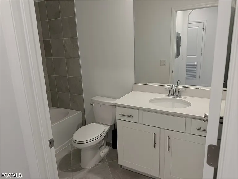 18421 Copperhead Ct N #222 — Photo 15
