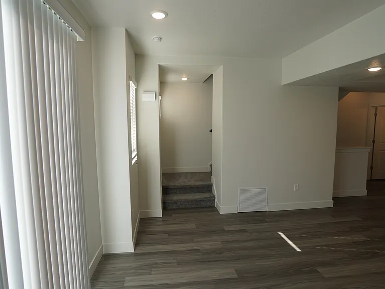 2347 W Jenna — Photo 17