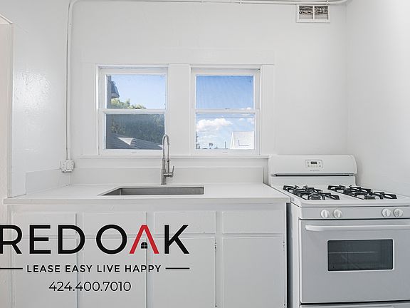 4th image of 1026 W 22nd St APT 9