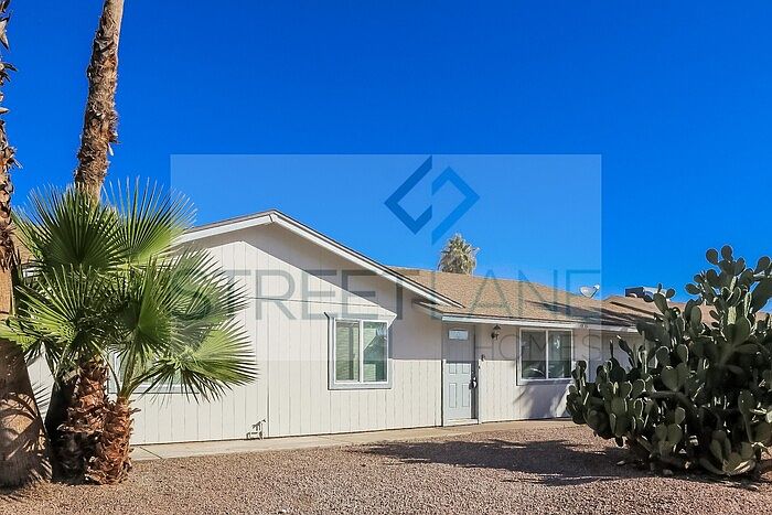 1st image of 3836 E Ludlow Dr