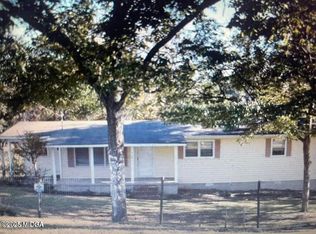 4401 Crystal Lake Dr, Macon, GA 31217