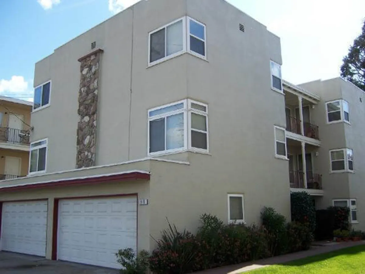 Unit 1 - 519 Bancroft Ave
