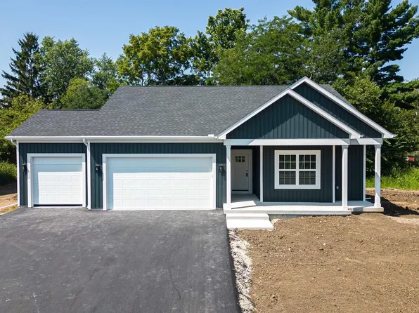 400 LuAnn Kay Lane, Orfordville, WI 53576