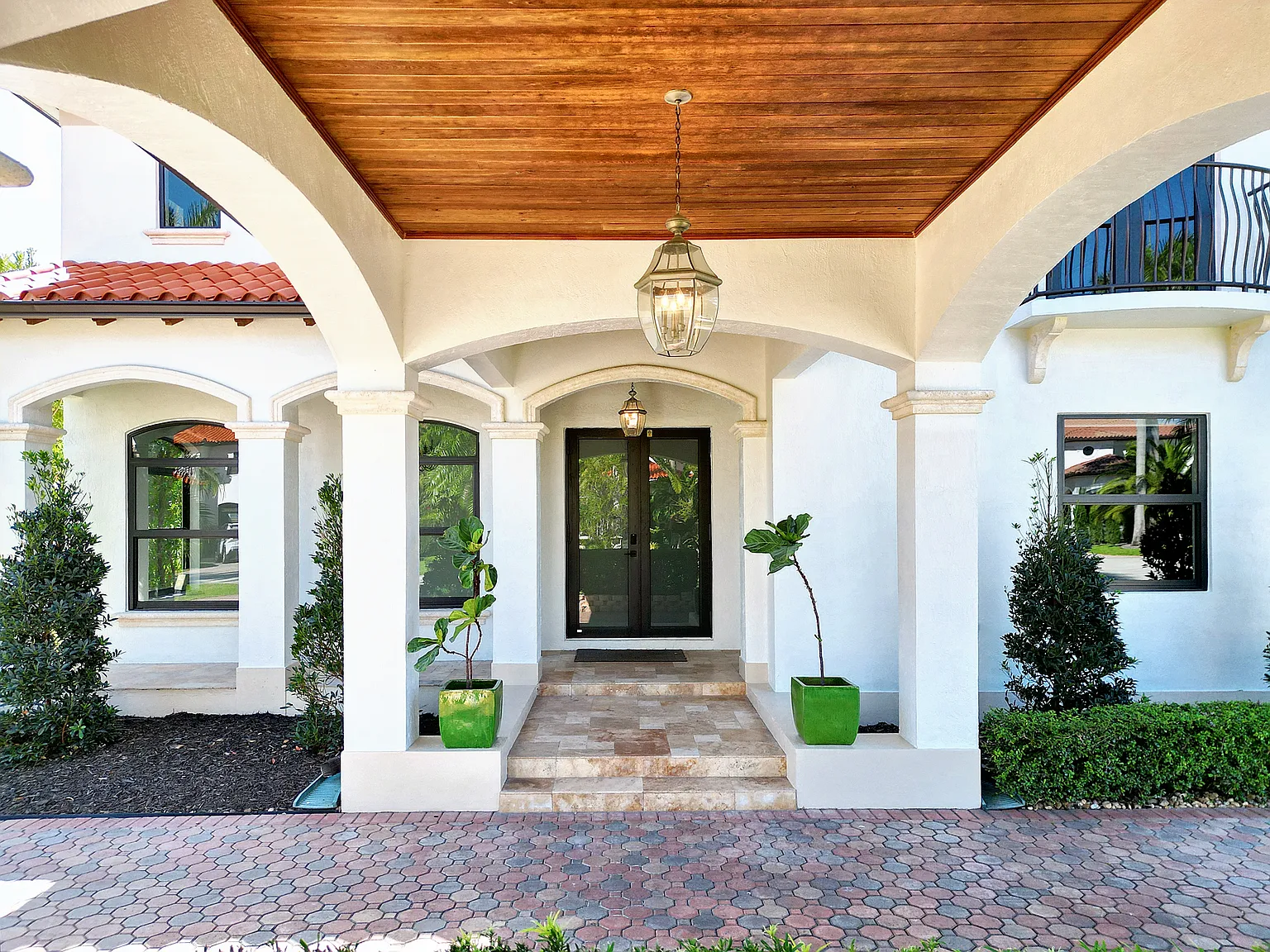 5 bed, 3787 sqft, $12,000 — Photo 4