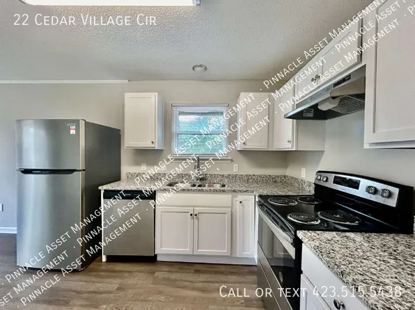 22 Cedar Village Cir, Fort Oglethorpe, GA 30742