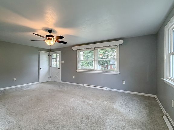 3rd image of 513 S Farmersville Rd