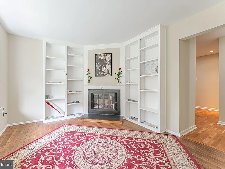 11 Chateau Cir — Photo 6