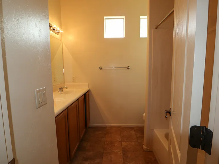 1022 W Blue Crest Dr — Photo 19