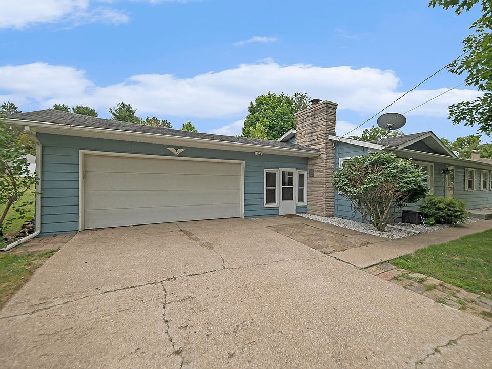 1st image of 5788 N Riverview Dr