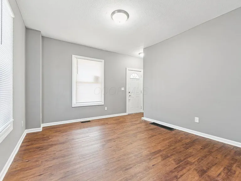 274 E Barthman Ave — Photo 13